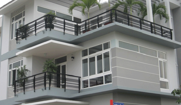 Lan Can Sắt Hộp: Giải Pháp Tối Giản Và Vững Chắc Cho Nhà Phố Hiện Đại